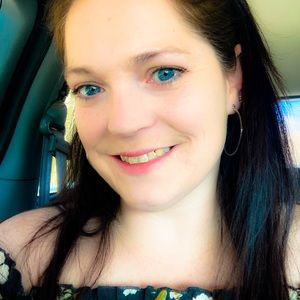 Meet your Posher, Valerie